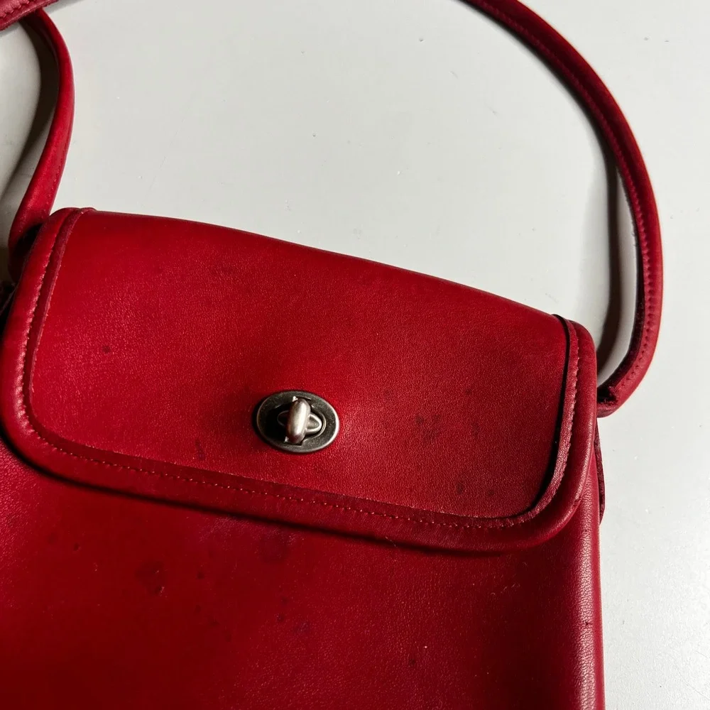 Vintage Coach Red Leather Crossbody Turnlock Bag 9049 Costa Rica Handcrafted